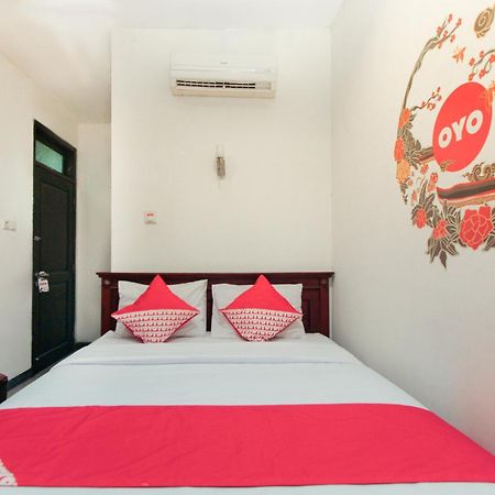 Hotel O Genteng Near Genteng Market Formerly Uno Hotel Surabaya Eksteriør billede