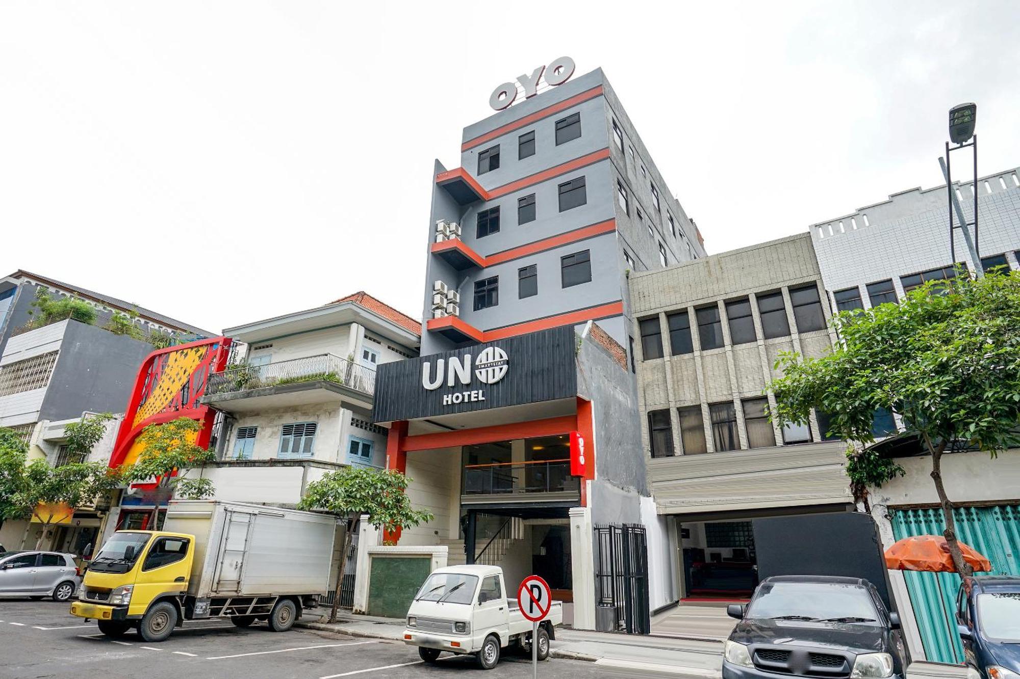 Hotel O Genteng Near Genteng Market Formerly Uno Hotel Surabaya Eksteriør billede